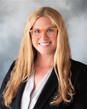 Anne Bloemke-Warren